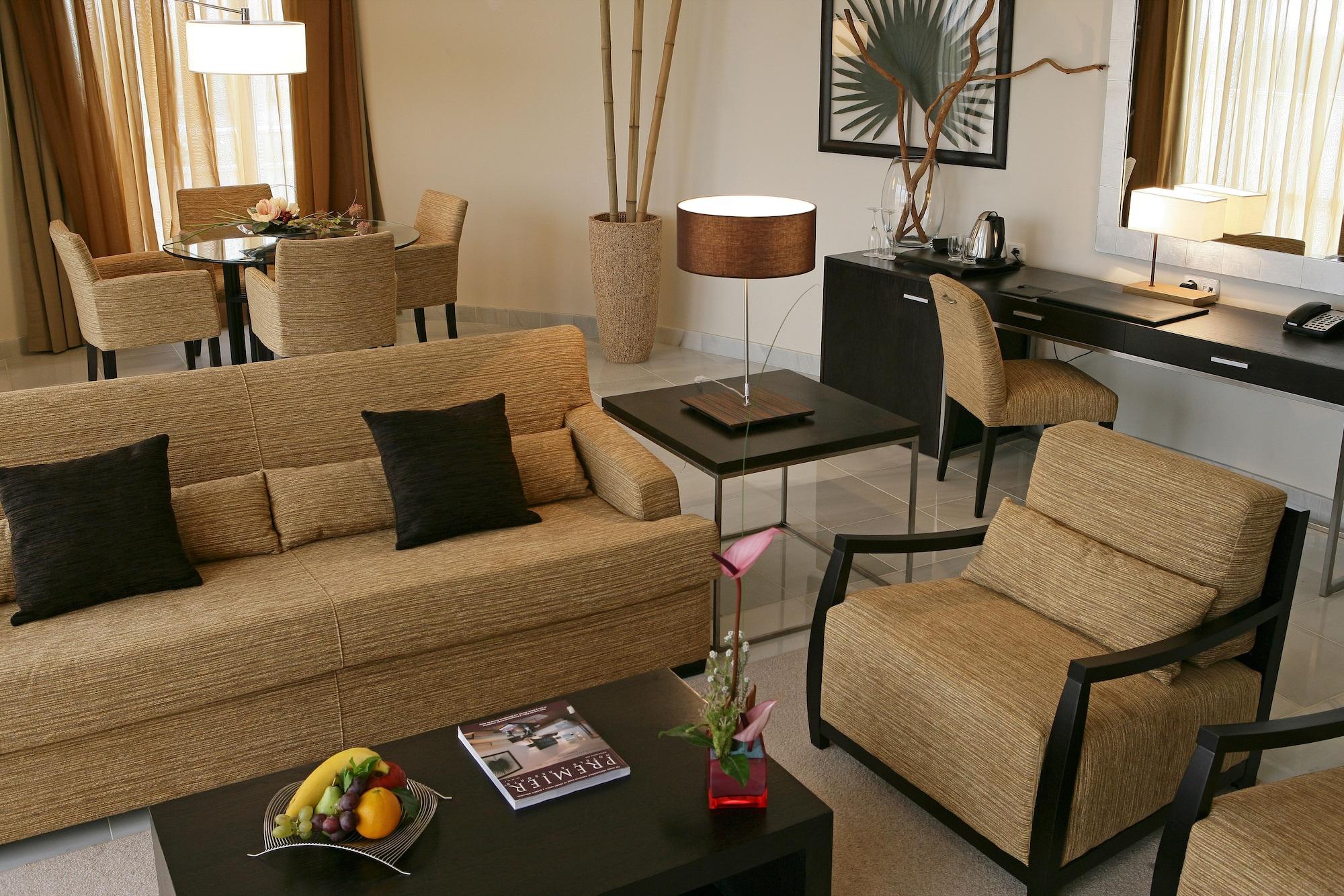 Senator Banus (Adults Only) Hotel Estepona Exterior photo A suite at the hotel