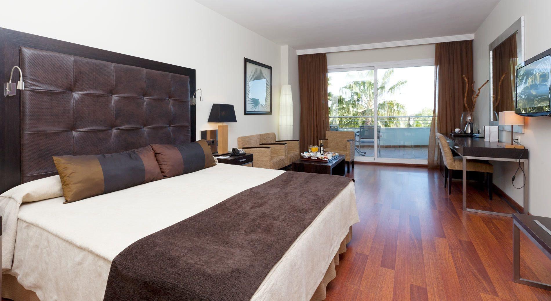 Senator Banus (Adults Only) Hotel Estepona Exterior photo A room at the hotel