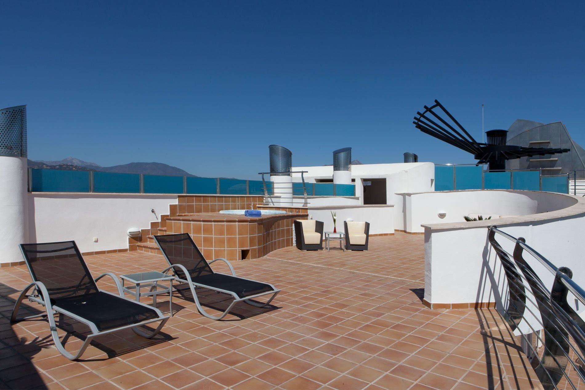 Senator Banus (Adults Only) Hotel Estepona Exterior photo Rooftop terrace